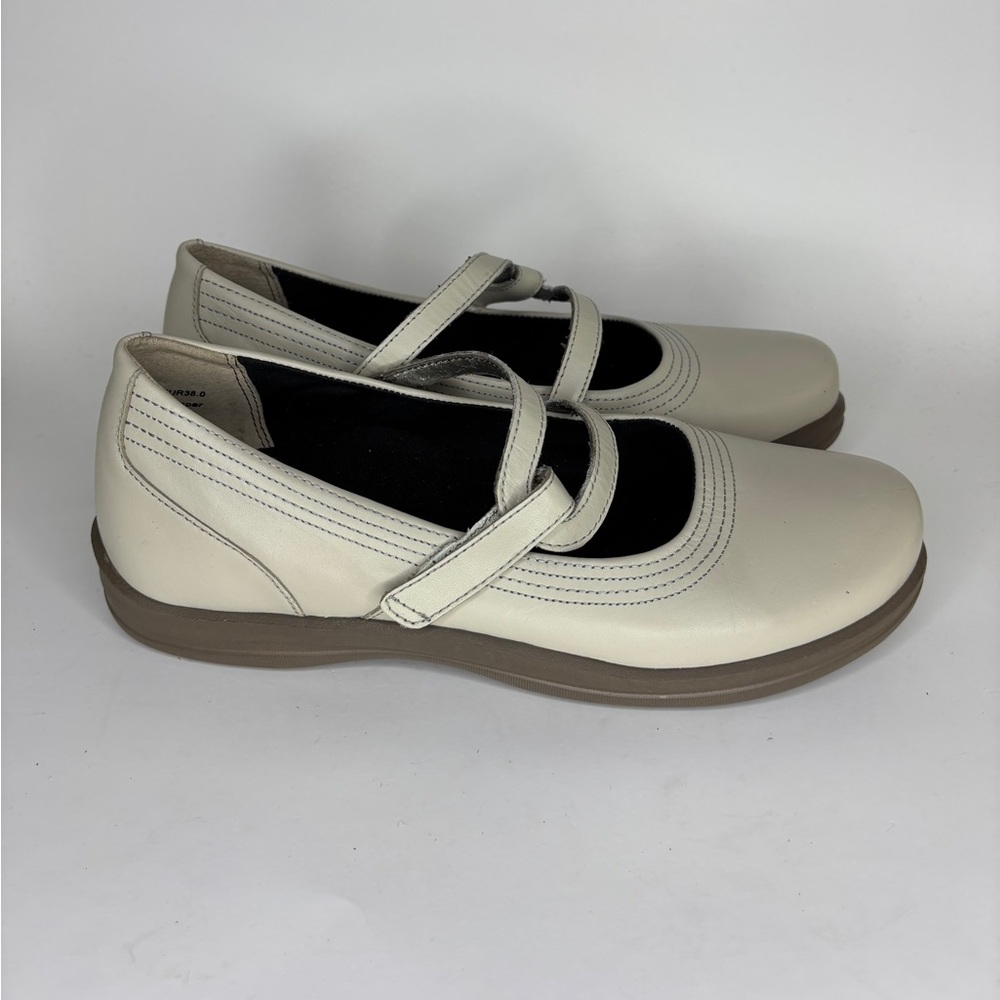 Apex Shoes Maryjane Women Size 38 US 7 Ivory Leather Slip Resistant